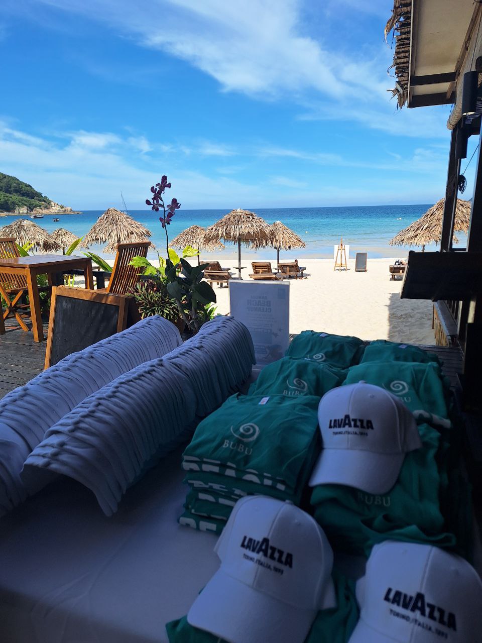 photo_6300625566658399145_y